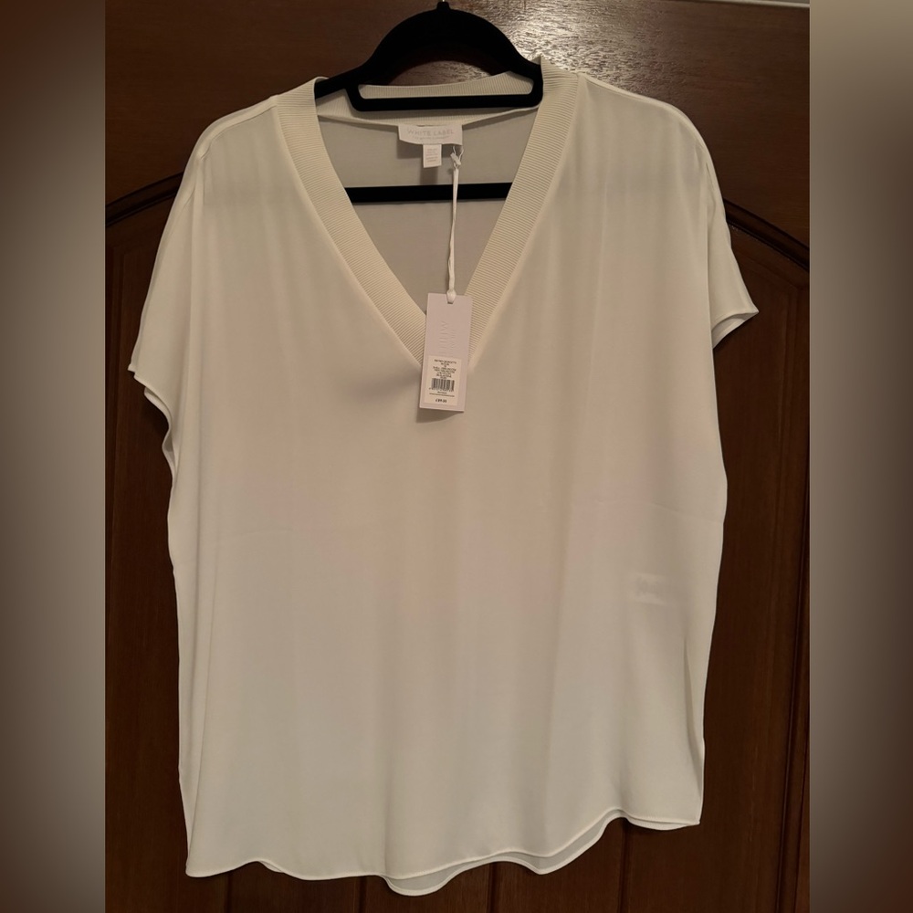 The white company Cream colored top size 6